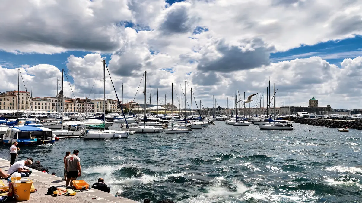 L&rsquo;analyse de la météo marine à Marseille : naviguer entre mistral et brises thermiques