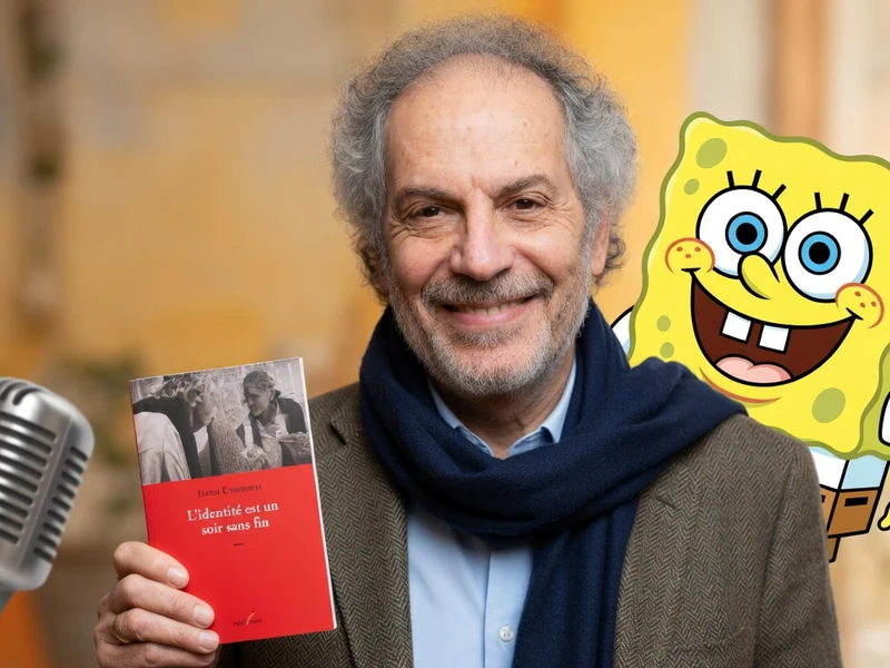 Henri Courseaux sourit en tenant un livre près d'un micro et de Bob l'éponge