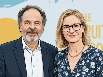 L'illustration présente Anna Novion aux côtés d'un homme en blazer bleu