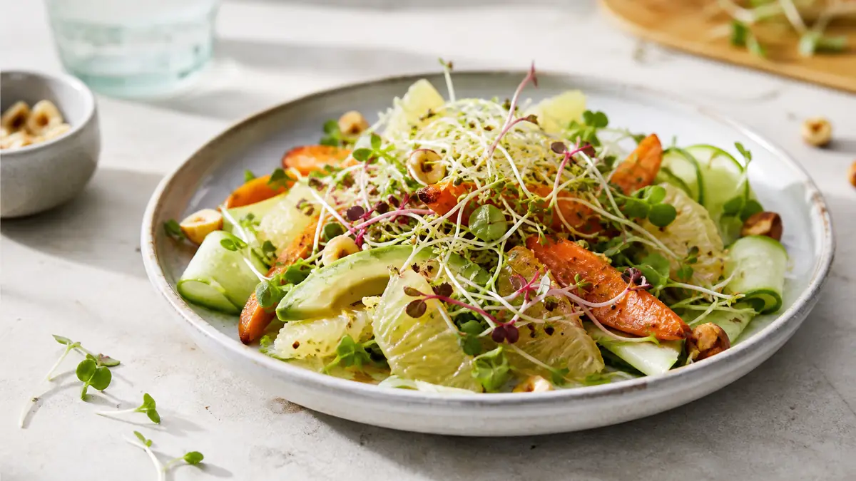 L&rsquo;éveil du végétal : l&rsquo;art de sublimer une salade de graines germées