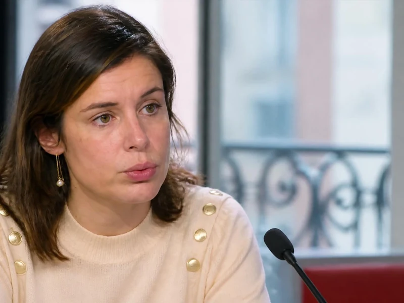 La journaliste Charlotte d'Ornellas vie privée préservée lors d'une intervention médiatique