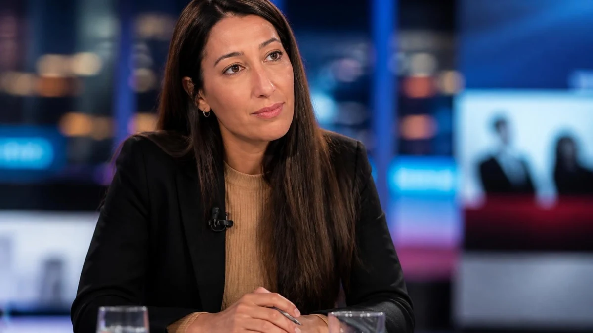 Sabrina Medjebeur en plateau télé, loin des rumeurs sur son Sabrina Medjebeur conjoint