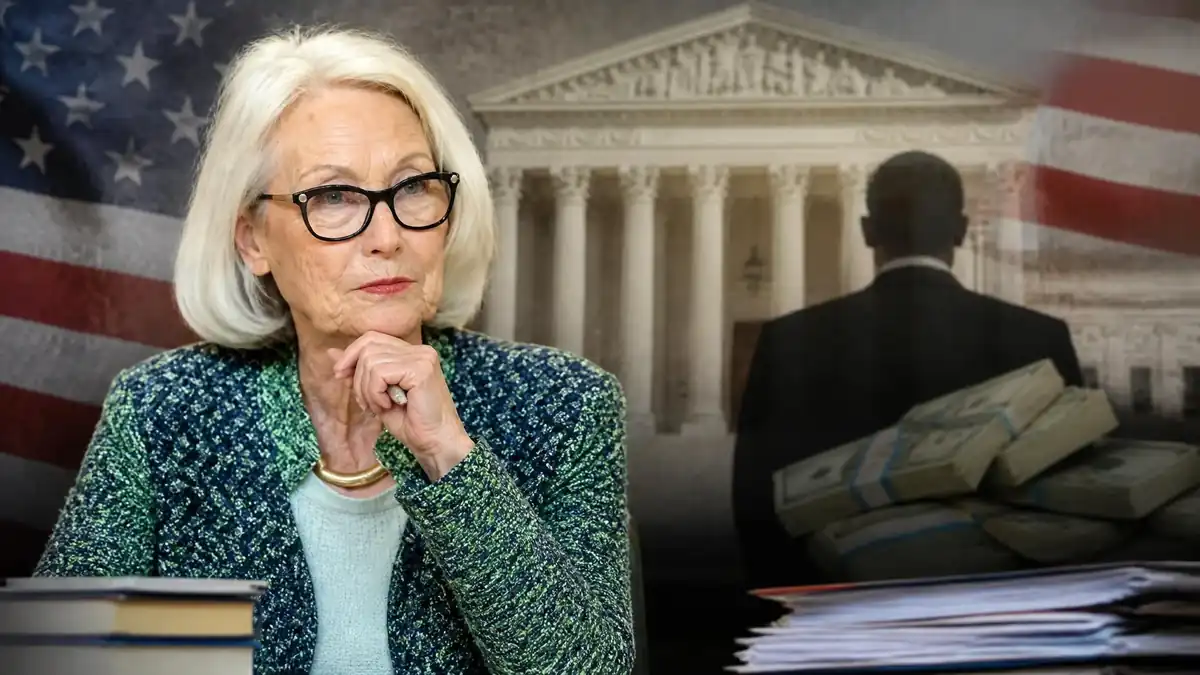 Portrait pensif de la politologue Anne Deysine devant le bâtiment de la Cour suprême américaine
